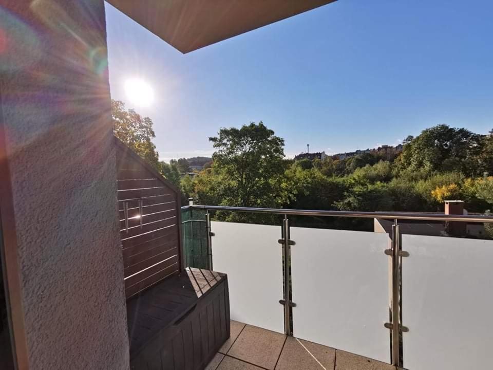 Апартаменти Apartament Osiedle Jelonka Єленя-Ґура Екстер'єр фото